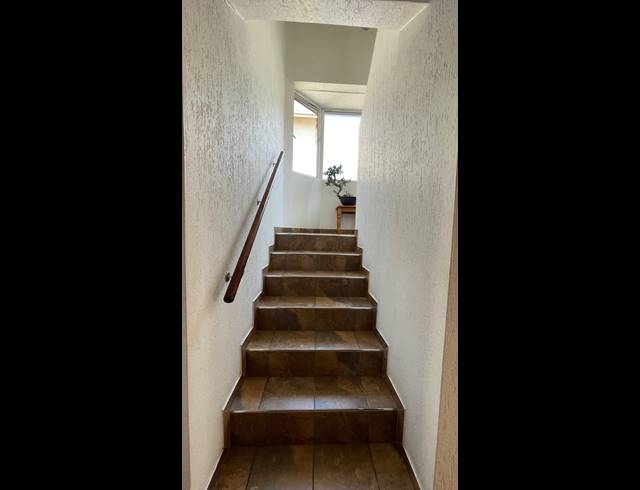 3 BEDROOM TOWNHOUSE FOR SALE IN ESSENWOOD